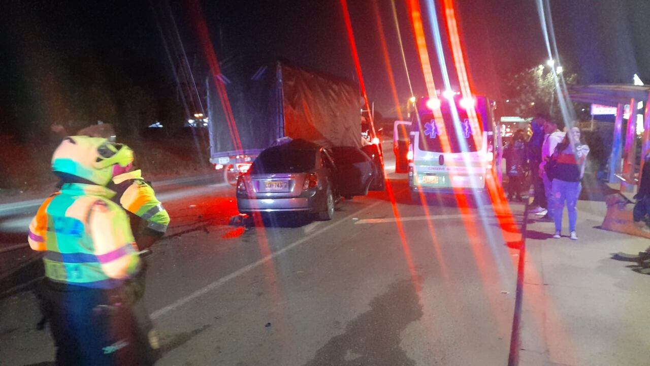 El choque ocurrió en la vía Mosquera - Bogotá.