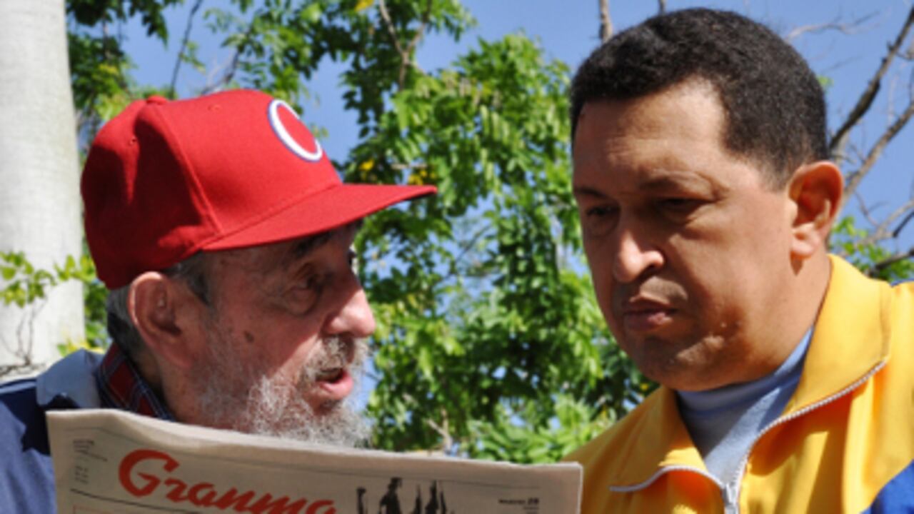 De nuevo se da a conocer información fragmentada sobre la situación de Chávez con este video donde aparece con Fidel Castro.