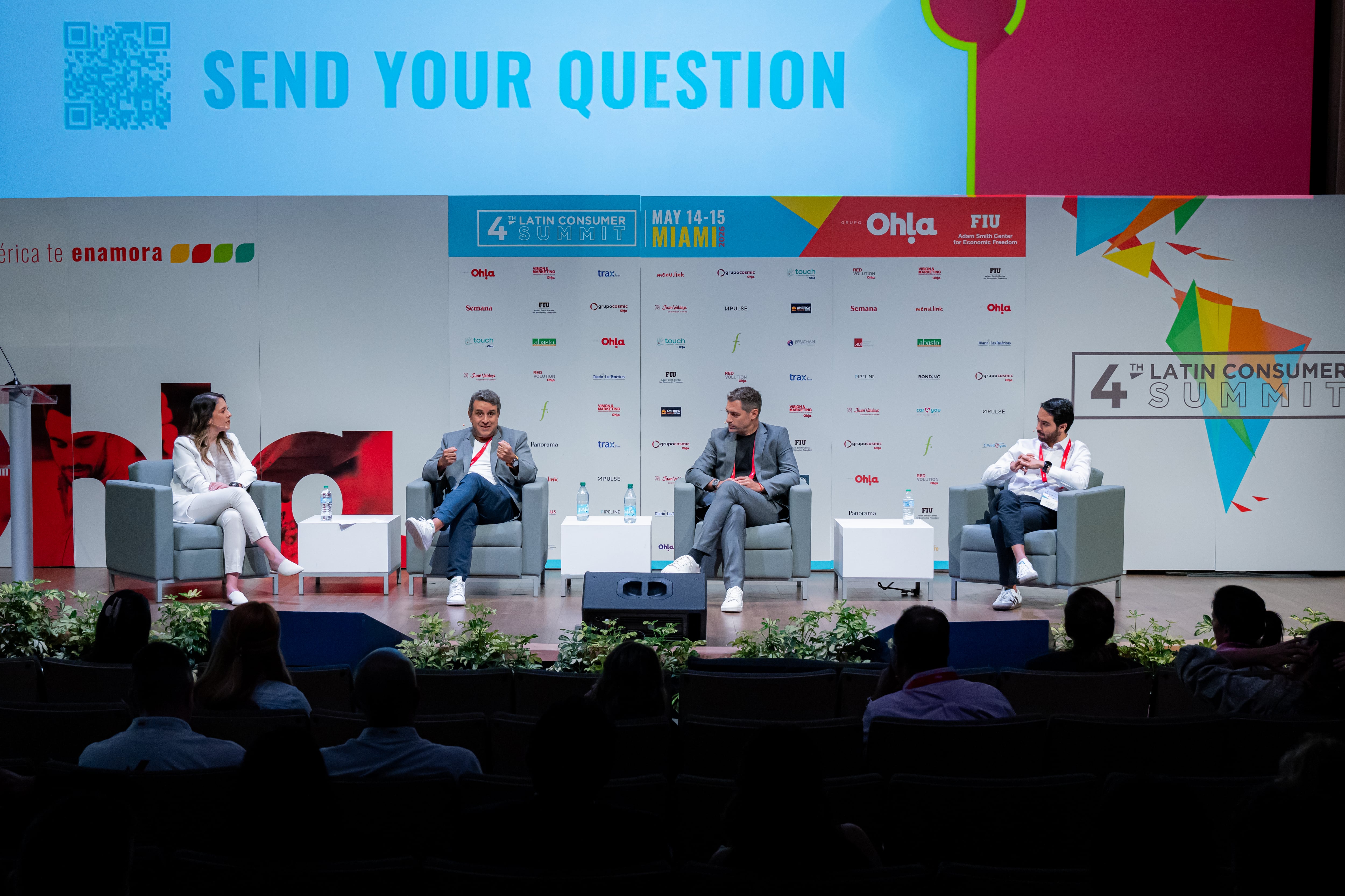 Panel organizado por el Grupo Ohla en la Universidad internacional de la Florida
