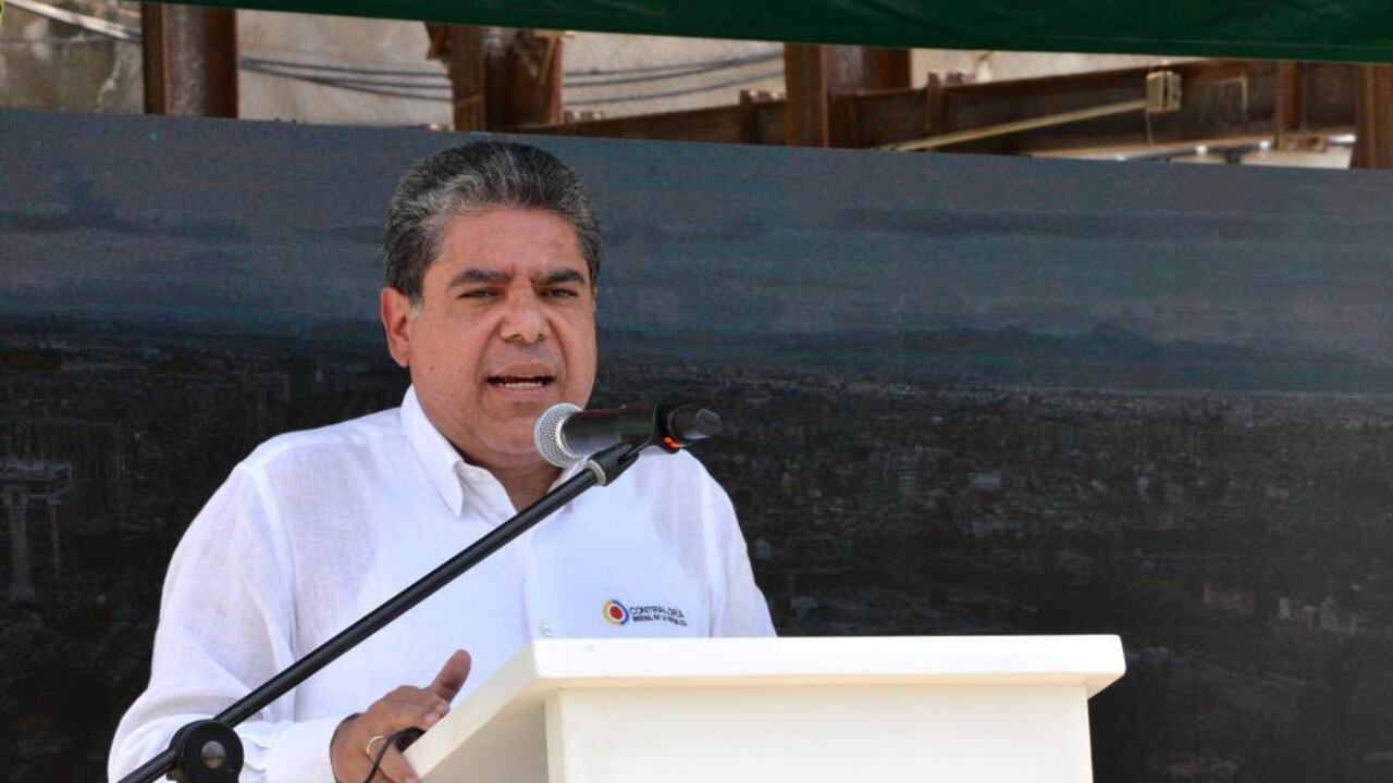 El contralor general, Carlos Hernán Rodríguez Becerra.