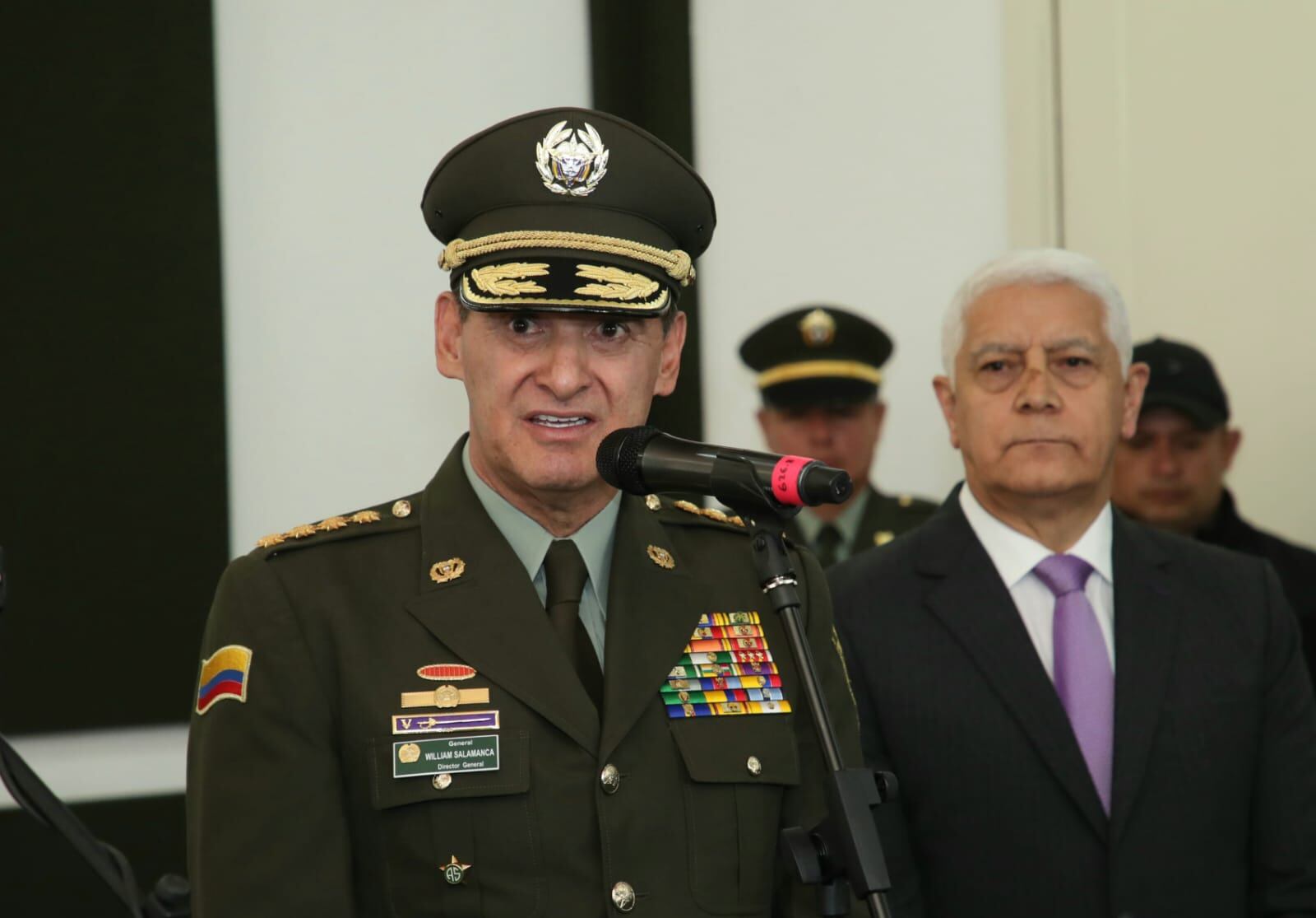 Ceremonia de ascensos de un personal de suboficiales y nivel ejecutivo e ingreso al grado de subintendente de la Policía Nacional de Colombia