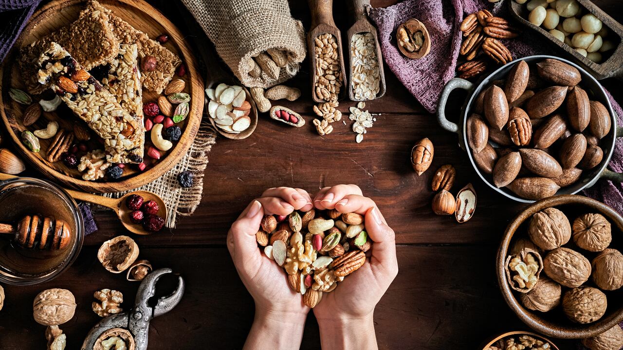 Los frutos secos son ricos en grasas insaturadas.