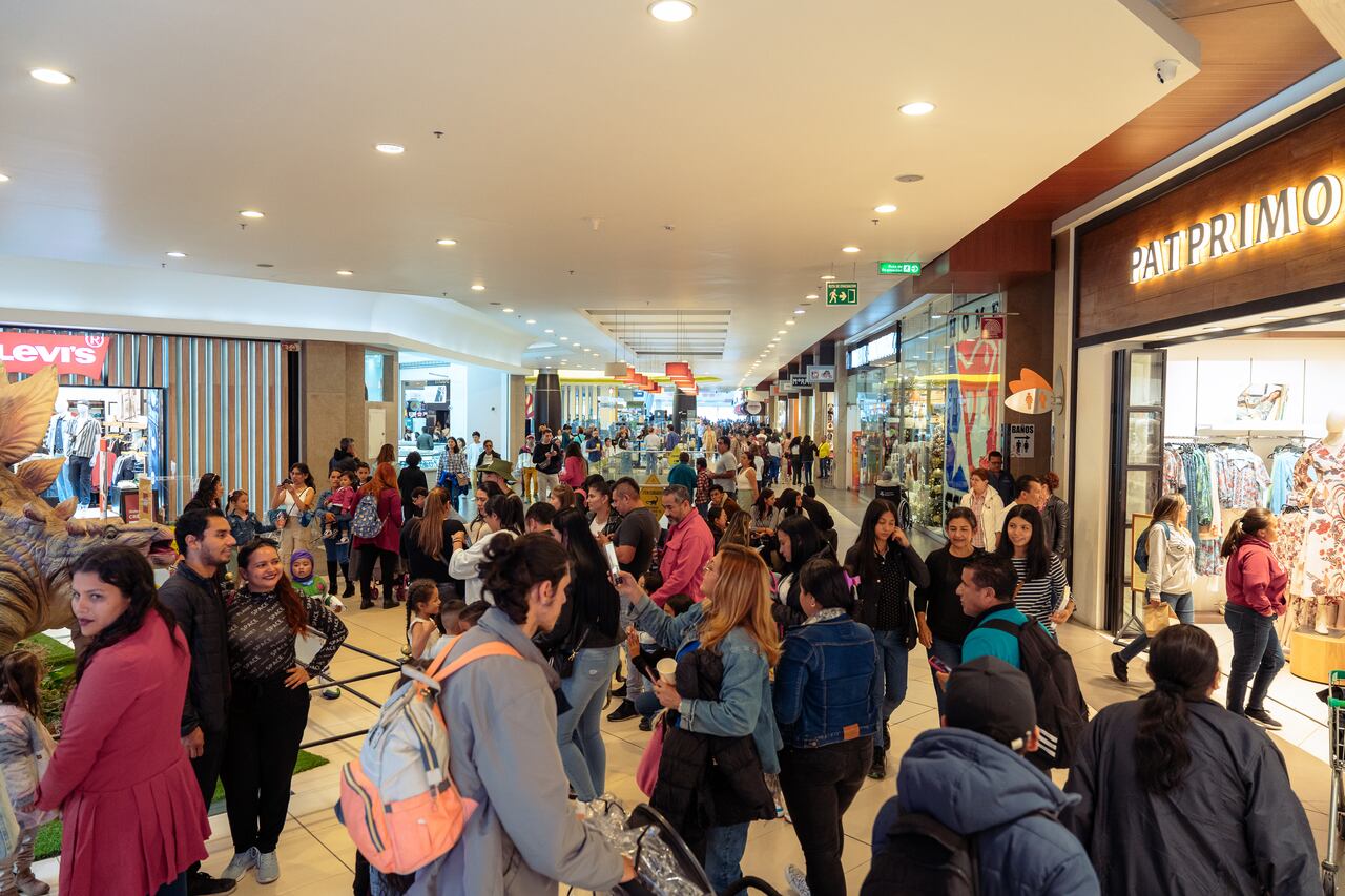 El número de visitantes de Titán Plaza creció 14% en comparación con el 2023.