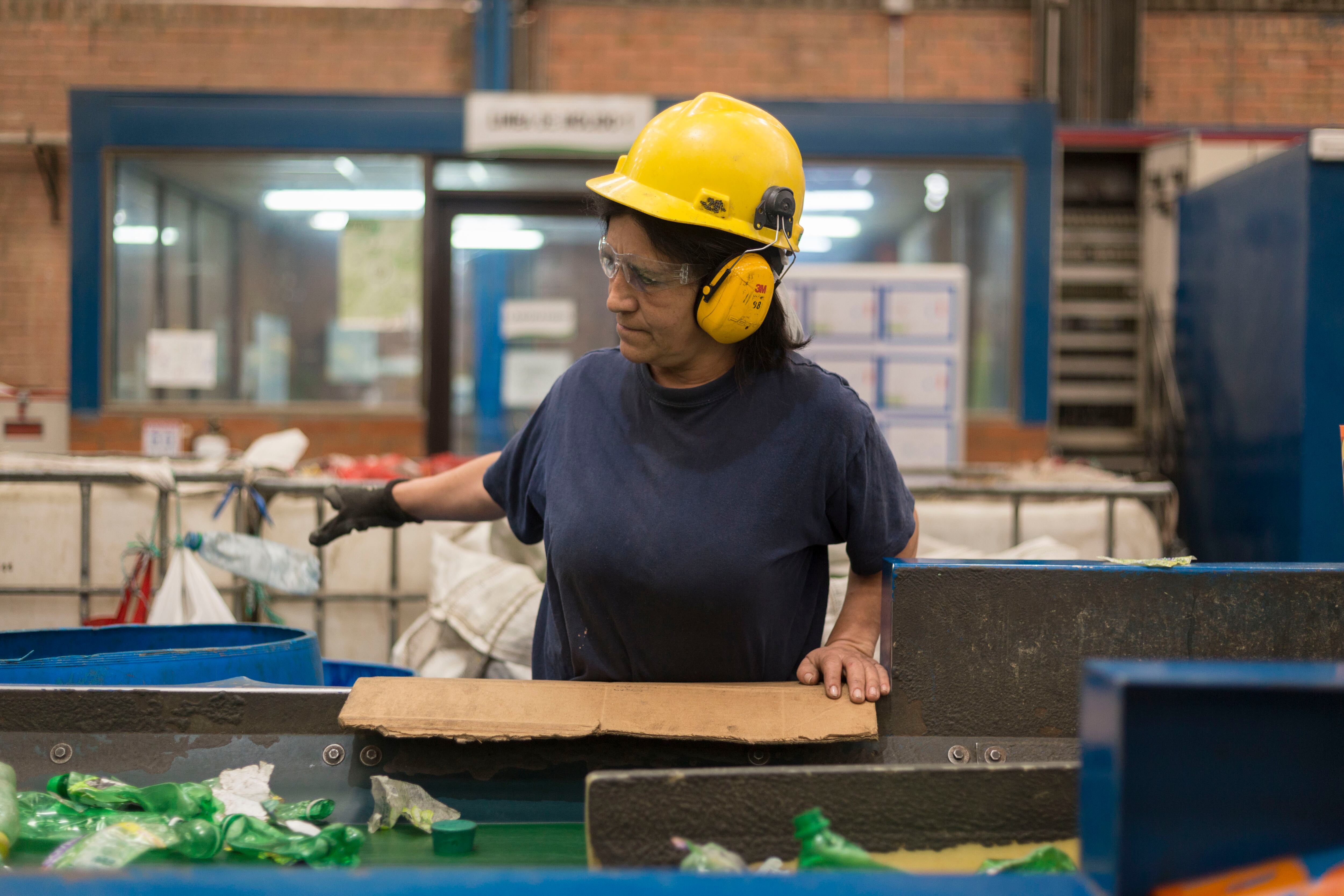 Entre los ejes transversales de la operación de Darnel está la actualización permanente de sus equipos de investigación y aumentar el uso de material reciclado para la producción de nuevos empaques.