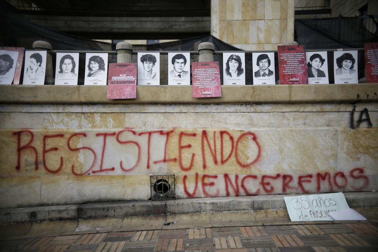 La desaparición de Irma Franco ejemplifica la incertidumbre de miles de familiares de víctimas de desaparición forzada en Colombia, en el marco del conflicto armado.