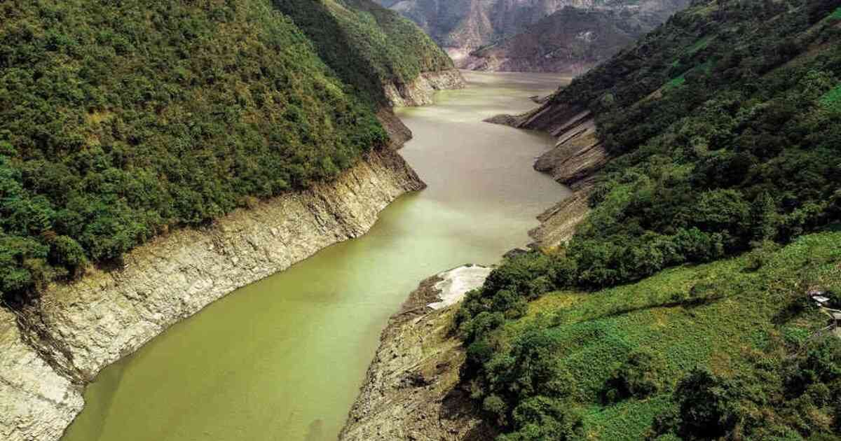 El embalse La Esmeralda es uno de los atractivos en Santa María, Boyacá. Foto: Esteban Vega.