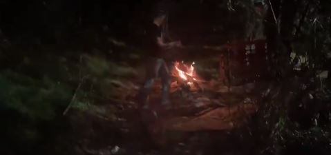 Este sujeto fue capturado tras ser sorprendido prendiendo una fogata en los  cerros orientales en Bogotá