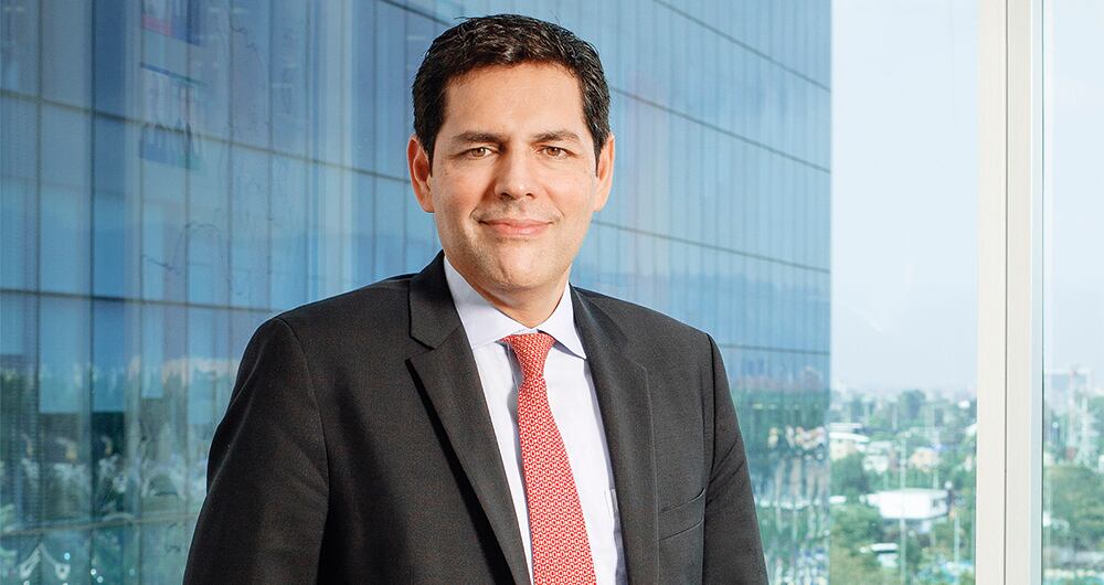 carlos zenteno Presidente de Claro