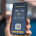 Tiquete de vuelo en el celular.