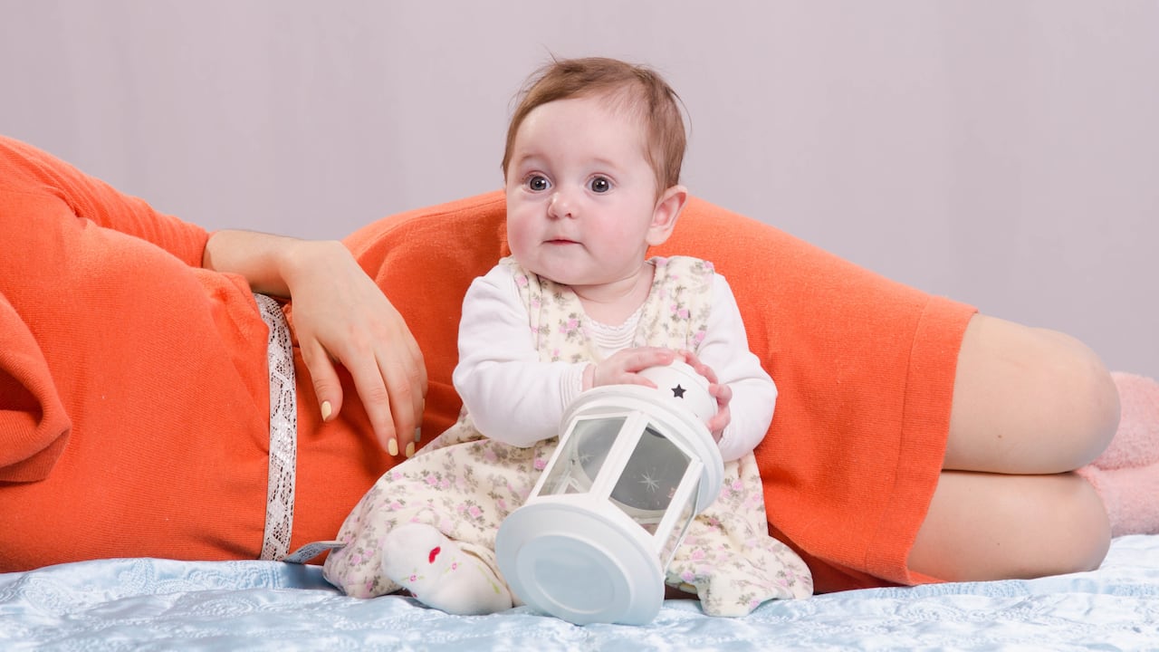 El cuerpo que ya no es propio, que ya no es solo nuestro, lo que parte en dos la vida de una mujer que decide ser madre.