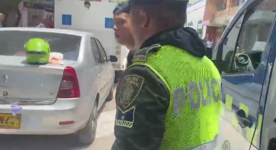 Desde el edificio llamaron a la policía porque el cantante estaba causando destrozos