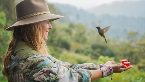 Manizales celebra 177 años con 802 especies de aves que atraen visitantes y dinamizan la economía.