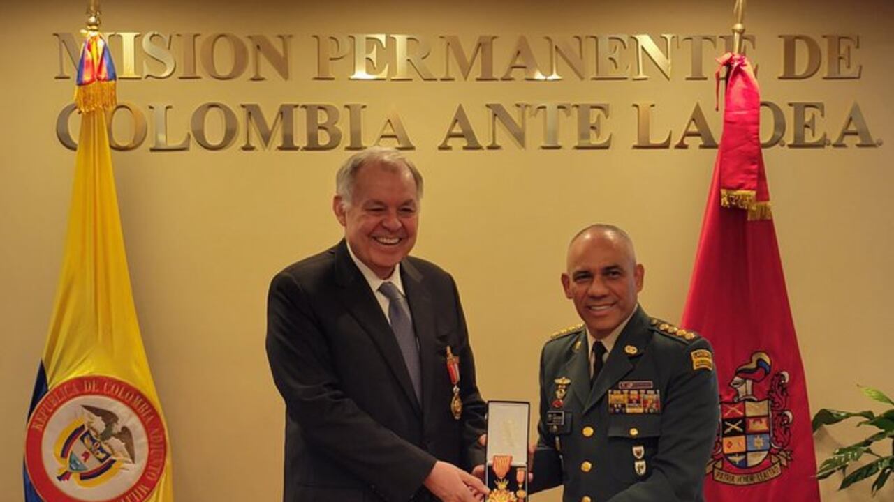 Alejandro Ordóñez y el general Eduardo Zapateiro