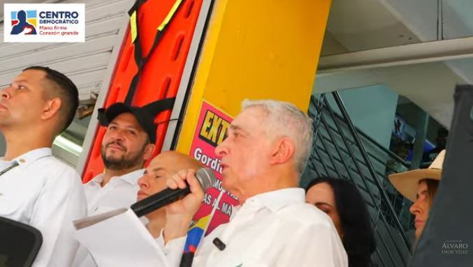 Álvaro Uribe Vélez, desde Cúcuta, pidió una intervención militar en Venezuela.