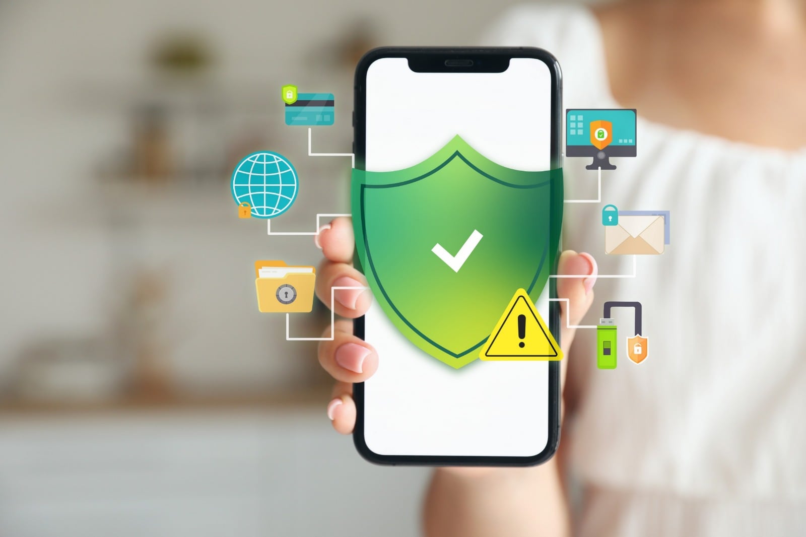 Es recomendable tener un antivirus en el celular para evitar comprometer la privacidad, robo datos personales y financieros por parte de ciberdelincuentes, quienes pueden llegar a acceder a los dispositivos y controlarlos de forma remota.