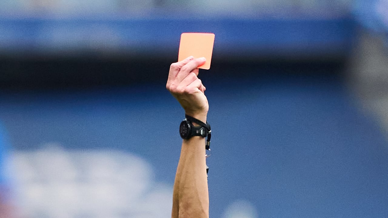 IFAB reveló nuevas situaciones en las que el juez central del compromiso, en el Mundial 2026, podrá mostrar tarjeta roja.