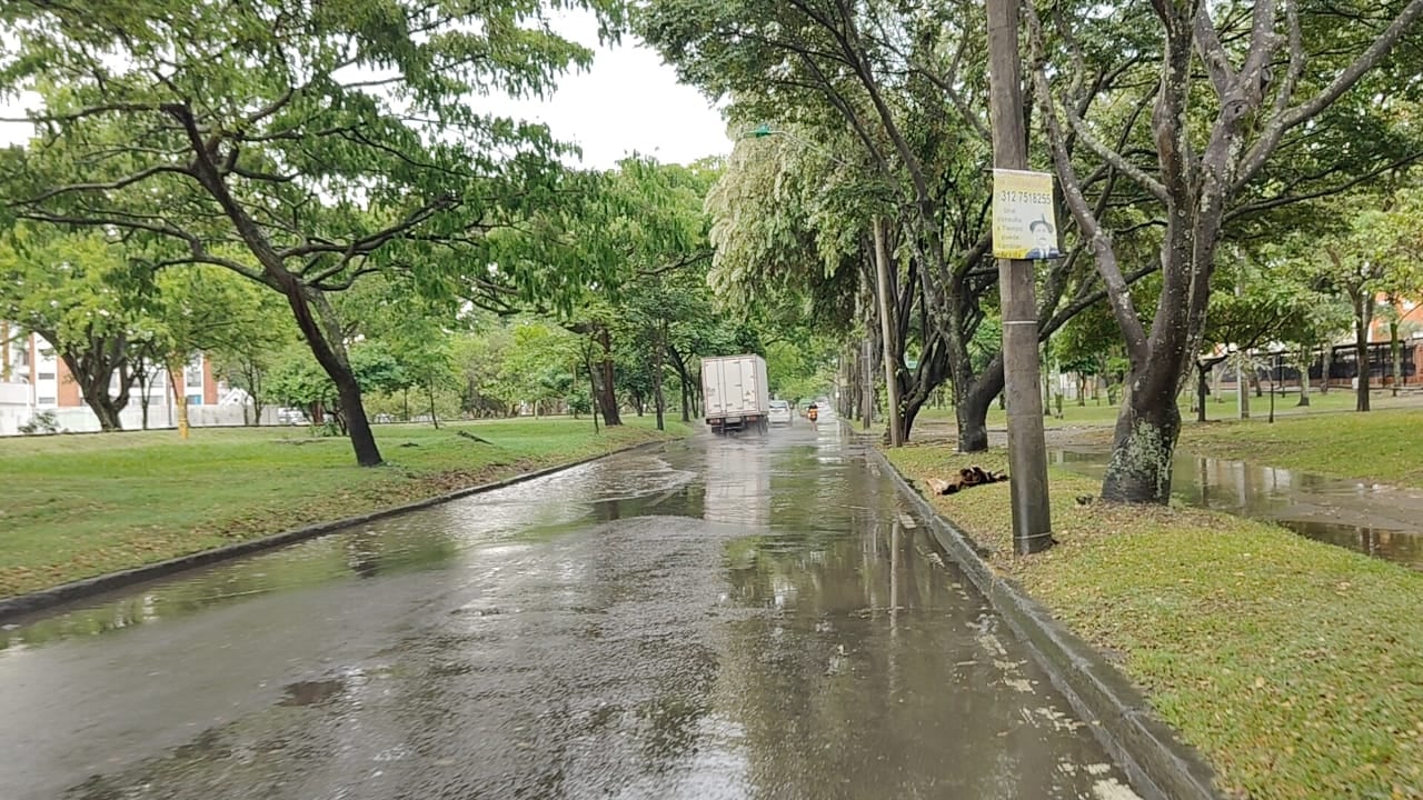 Fuertes lluvias se registran en Cali este lunes 30 de marzo