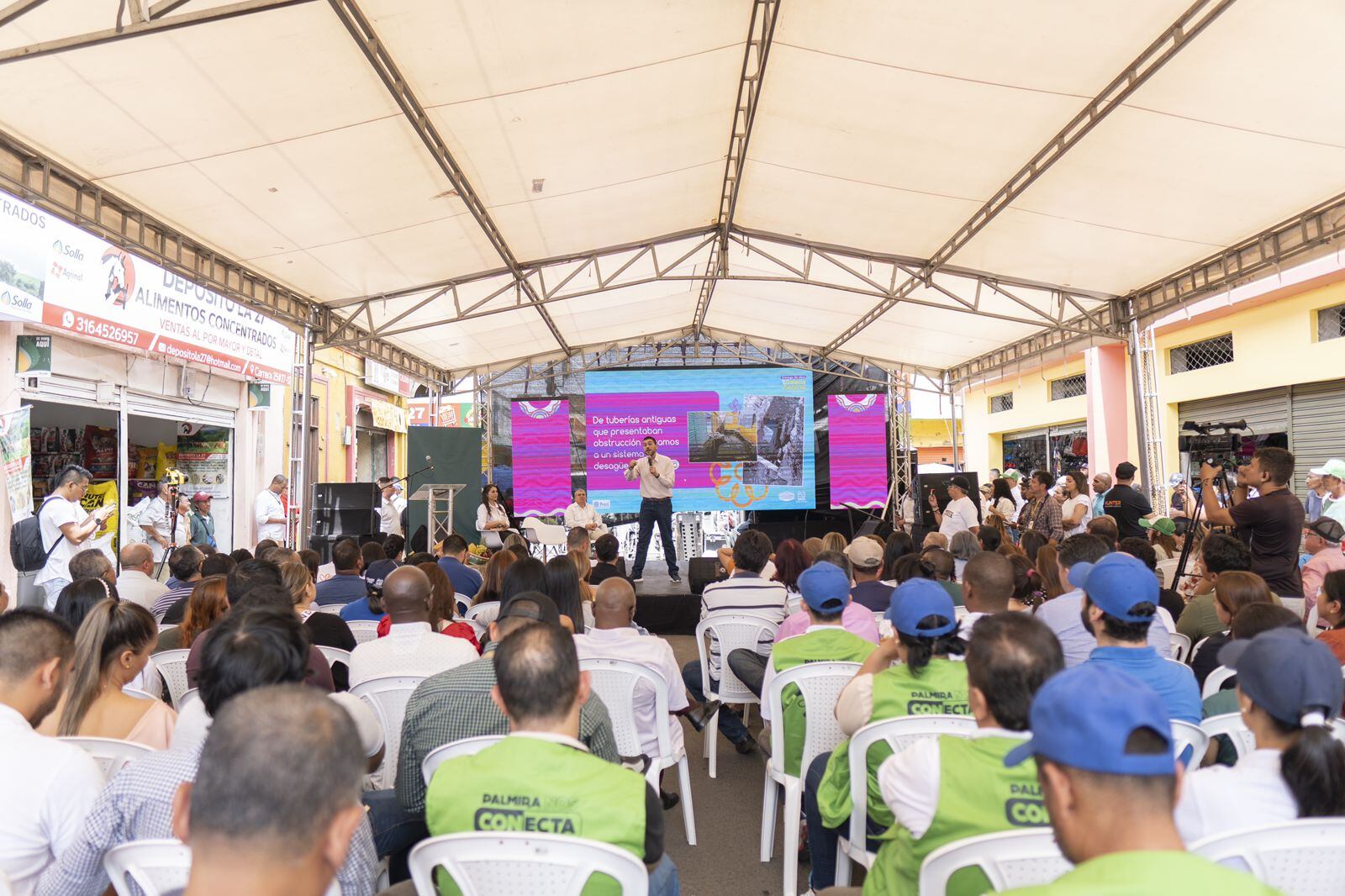 Entrega de obras de la galería central de Palmira