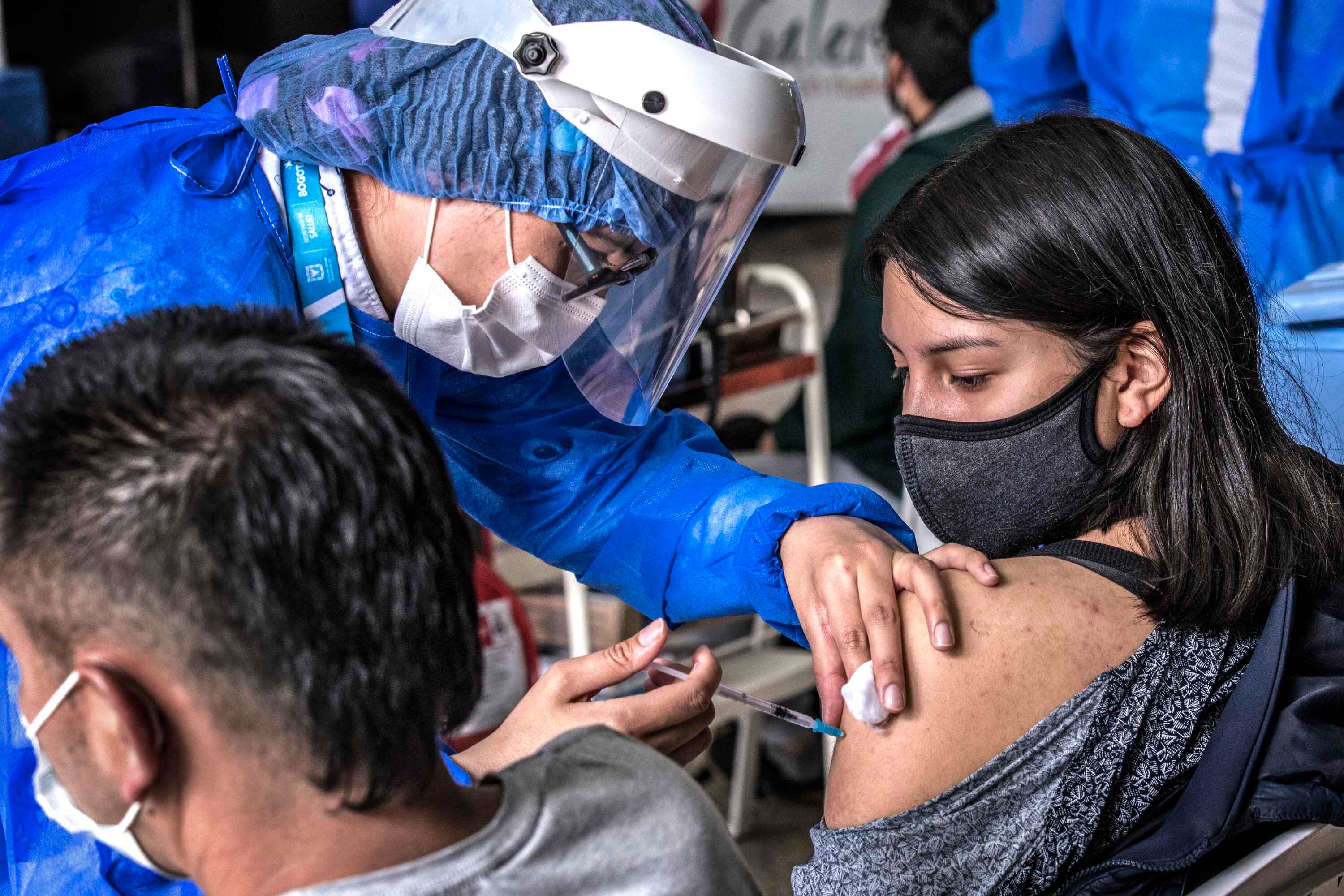 Vacunación de Jóvenes mayores de 15 años