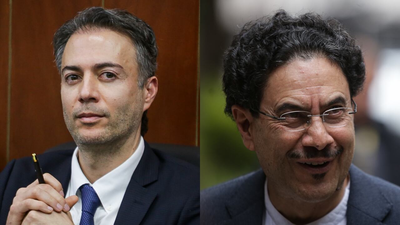 De izquierda a derecha: Daniel Quintero e Iván Cepeda.