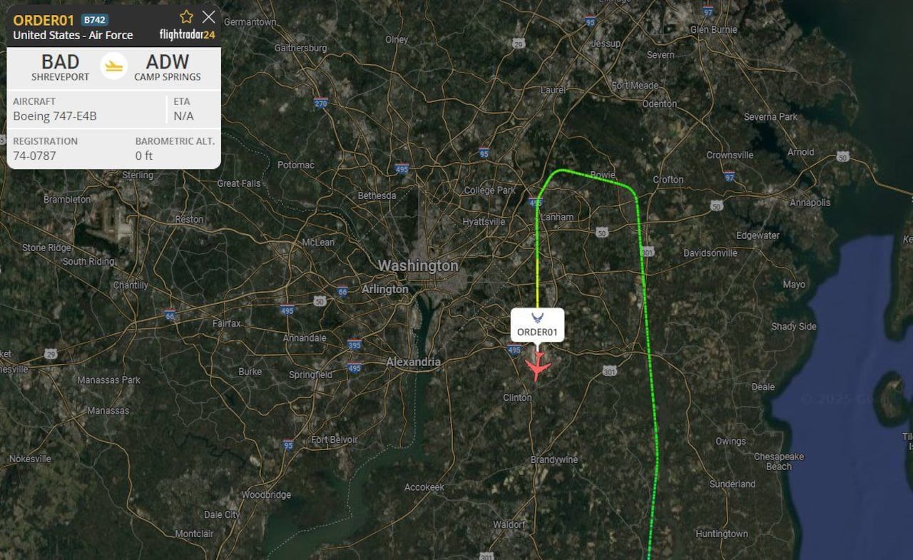 El avión hizo un vuelo inusual en plena escalada de violencia en Medio Oriente