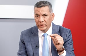 El ministro de Defensa, Jorge Mora, ha advertido que no hay espacio para quienes quieren imponer la ley del miedo.