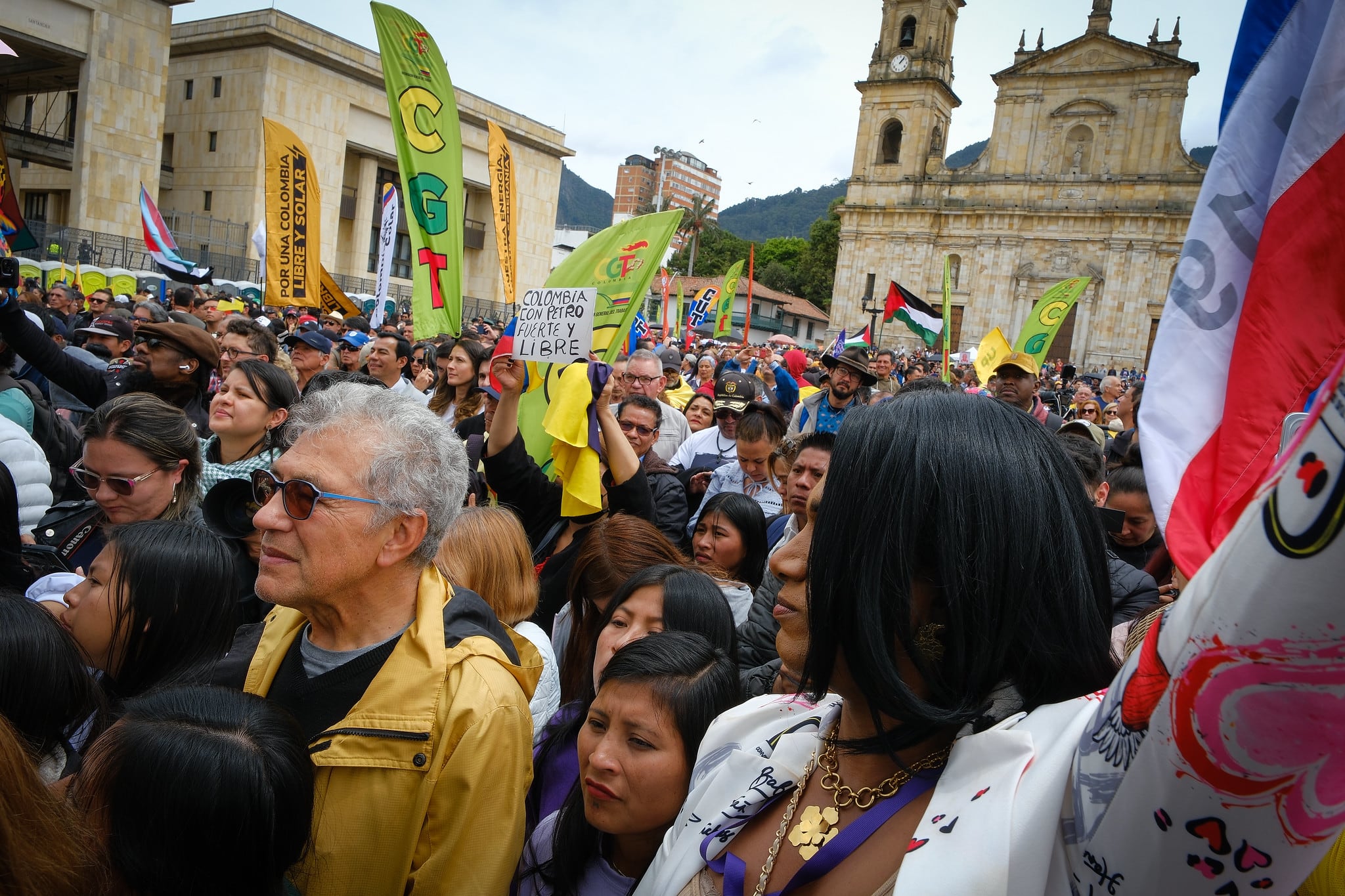 Seguidores del presidente, Gustavo Petro, reunidos el 3 de febrero de 2026 en la Plaza de Bolívar, en Bogotá, mientras él visitaba en Washington a Donald Trump, mandatario de los estadounidenses
