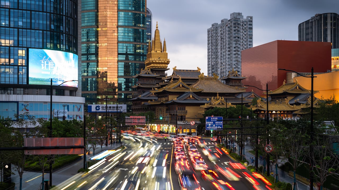 La tecnología desarrollada permite agregar o quitar un carril según la necesidad del tráfico.