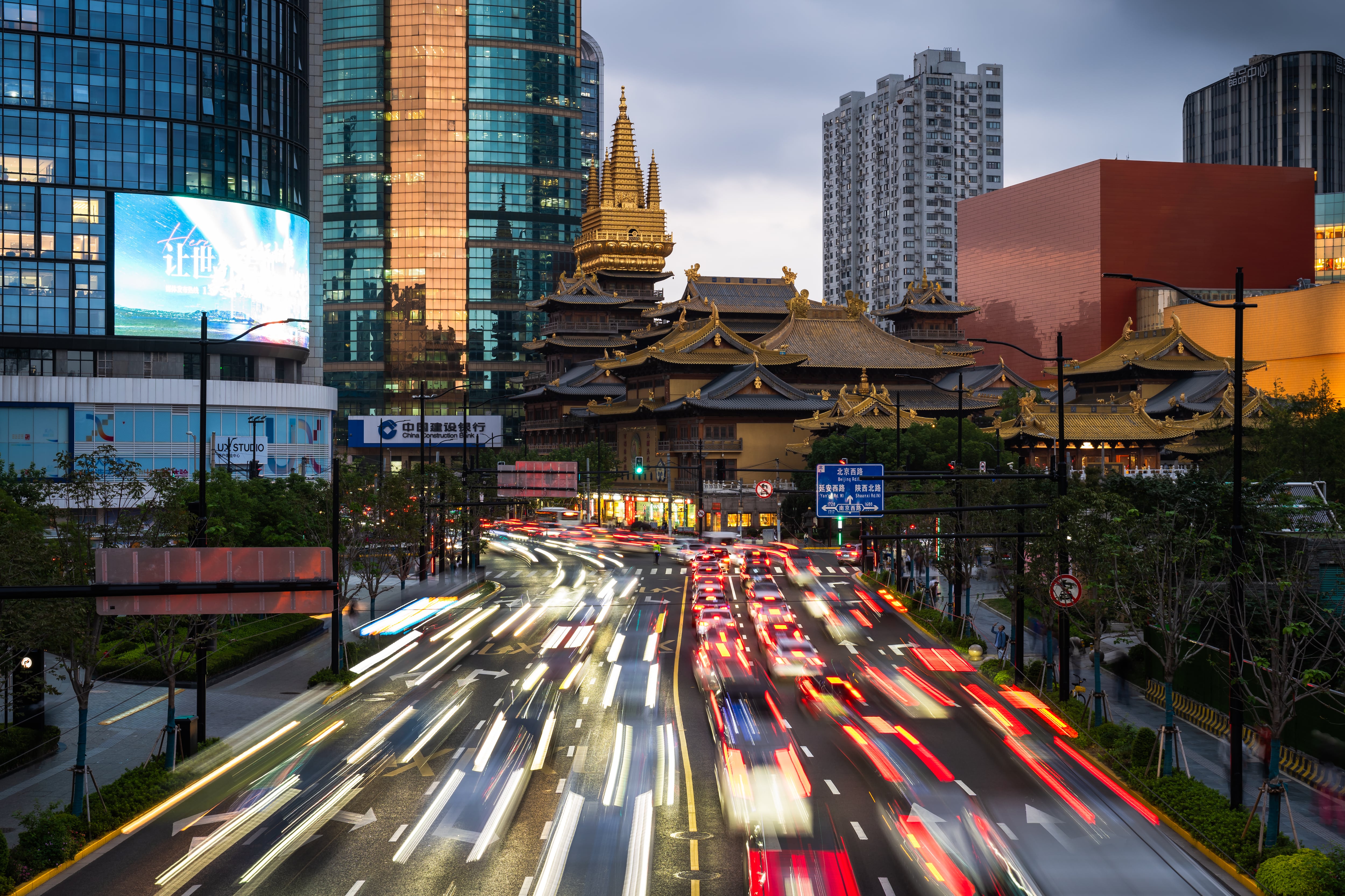 La tecnología desarrollada permite agregar o quitar un carril según la necesidad del tráfico.