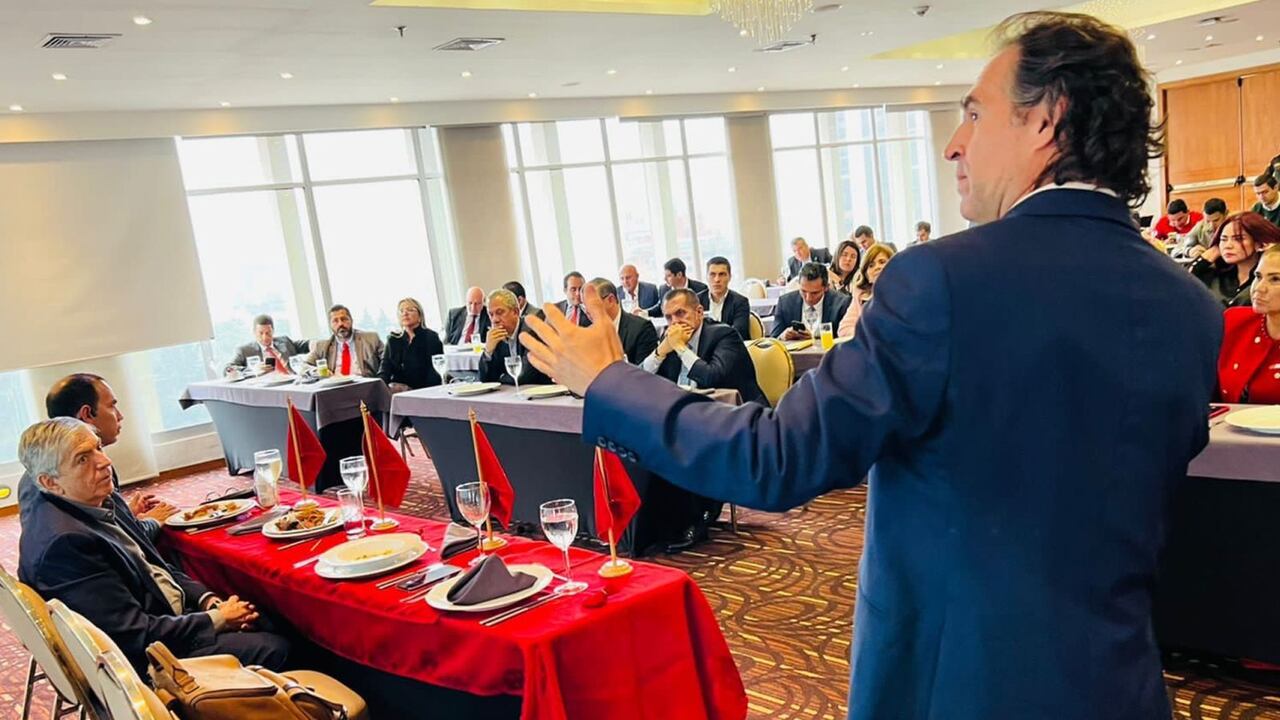 Federico Gutiérrez estuvo reunido con todos los integrantes del Partido Liberal. 10/05/2022.