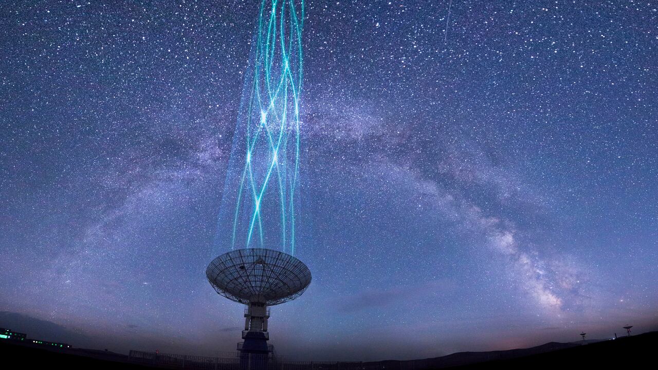 Captan una señal de radio proveniente de otra galaxia. Foto: Getty Images.