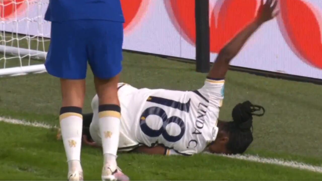 Linda Caicedo salió lesionada del juego ante Chelsea por UCL Femenina