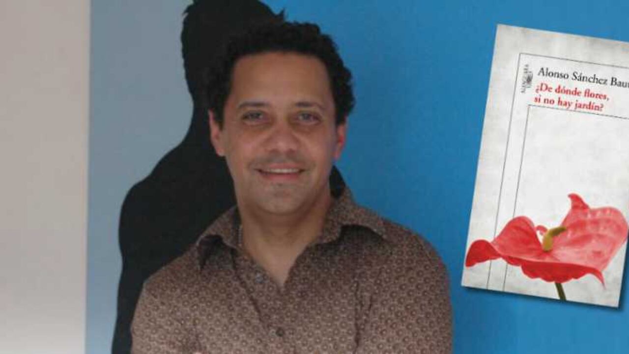 Alonso Sánchez Baute ha escrito 'Al diablo la maldita primavera' y 'Líbranos del bien'. Esta es su tercera publicación.