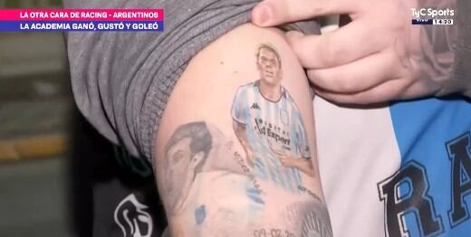 Hincha se tatuó a Juanfer Quintero