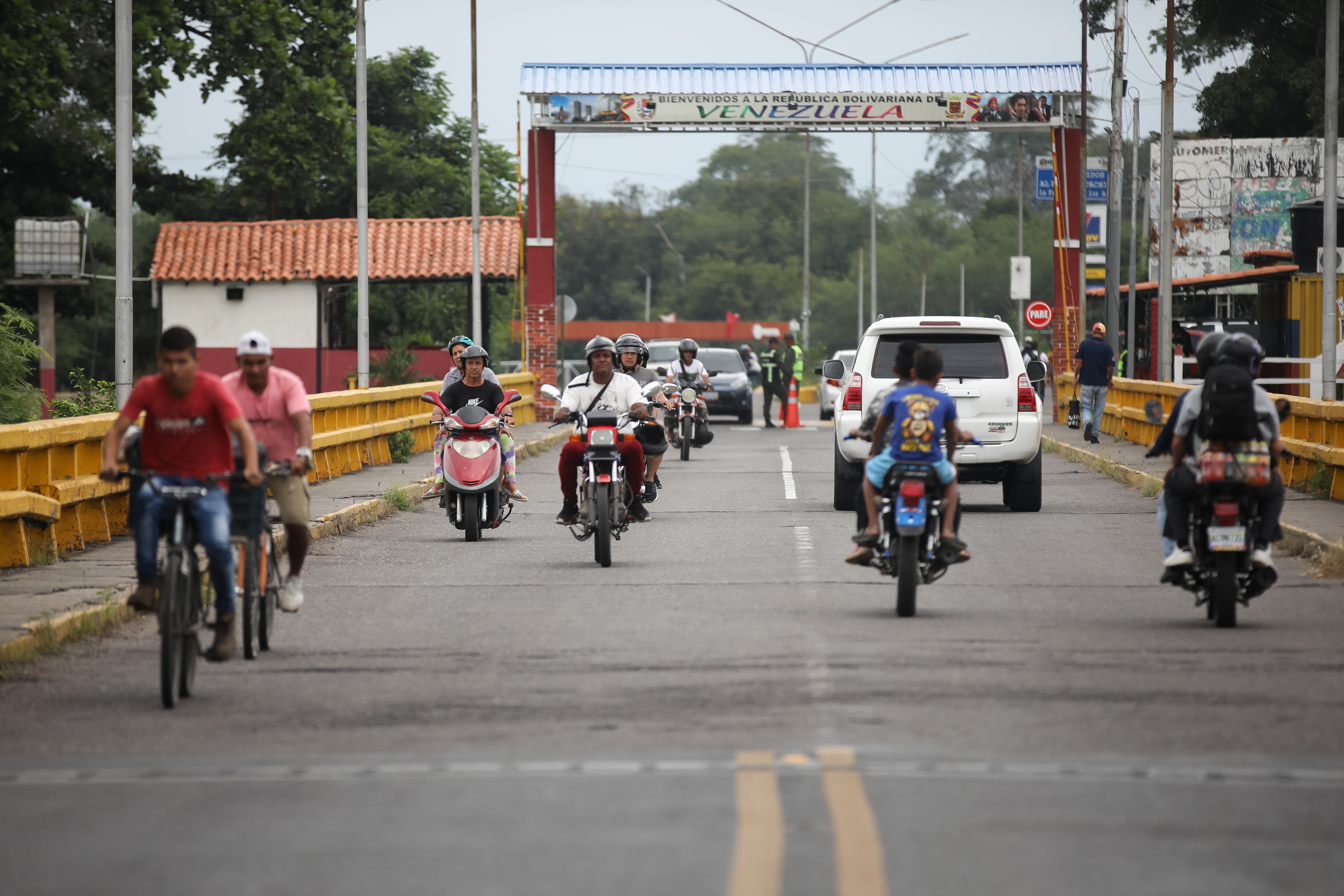 Frontera entre Colombia y Venezuela en Cucúta, Norte de Santander. Paso fronterizo.