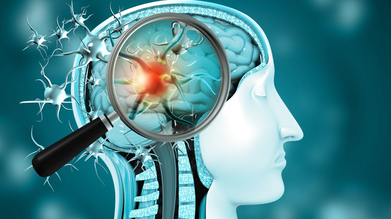 los pacientes que tuvieron secuelas de falta de olfato también sufrieron de cambios en la córnea de los ojos.