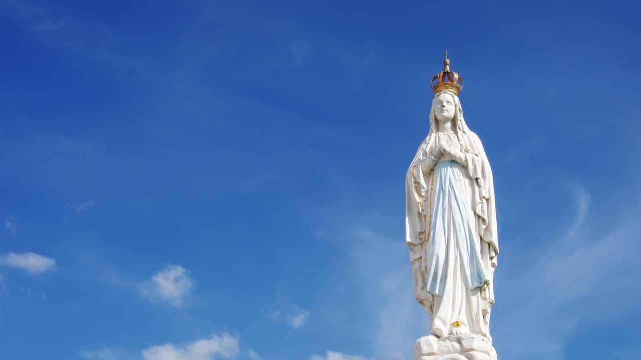 Una de las predicciones de la Virgen de Fátima, fue atentado que sufrió el Sumo Pontífice el 13 de mayo de 1981, cuando le dispararon en la plaza de San Pedro.