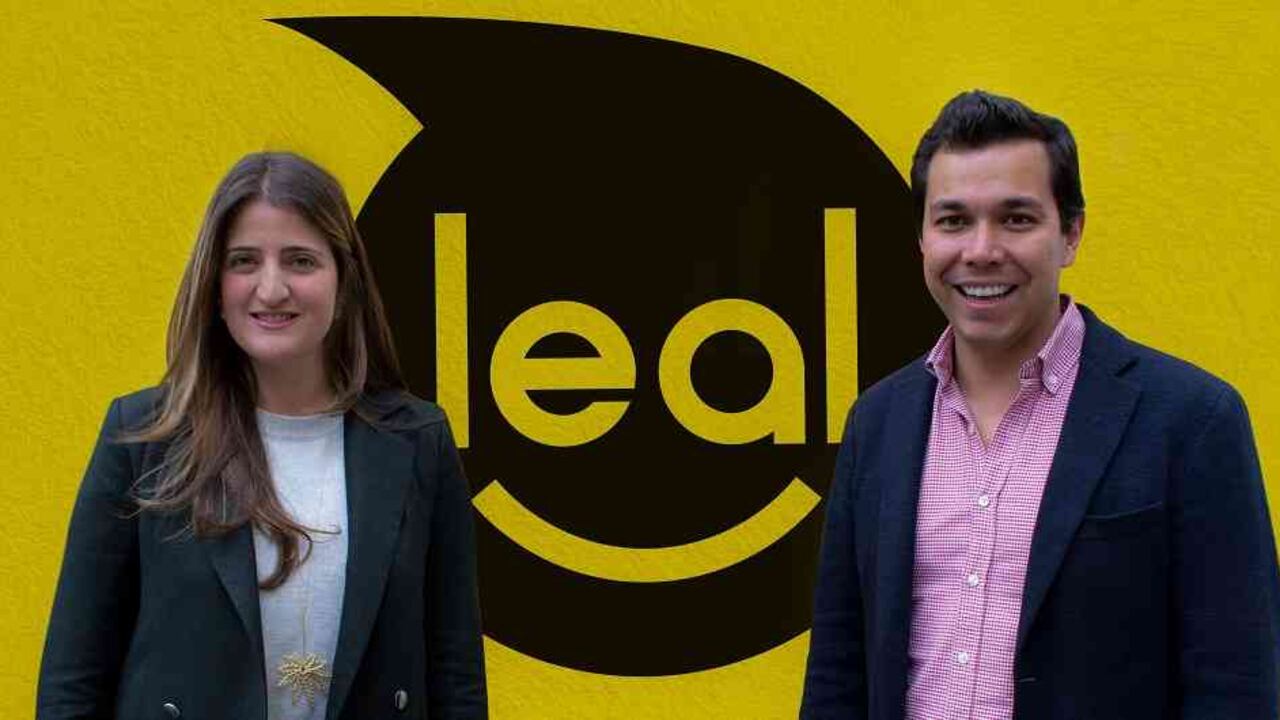 Florence Frech y Camilo Martínez, cofundadores de Leal.