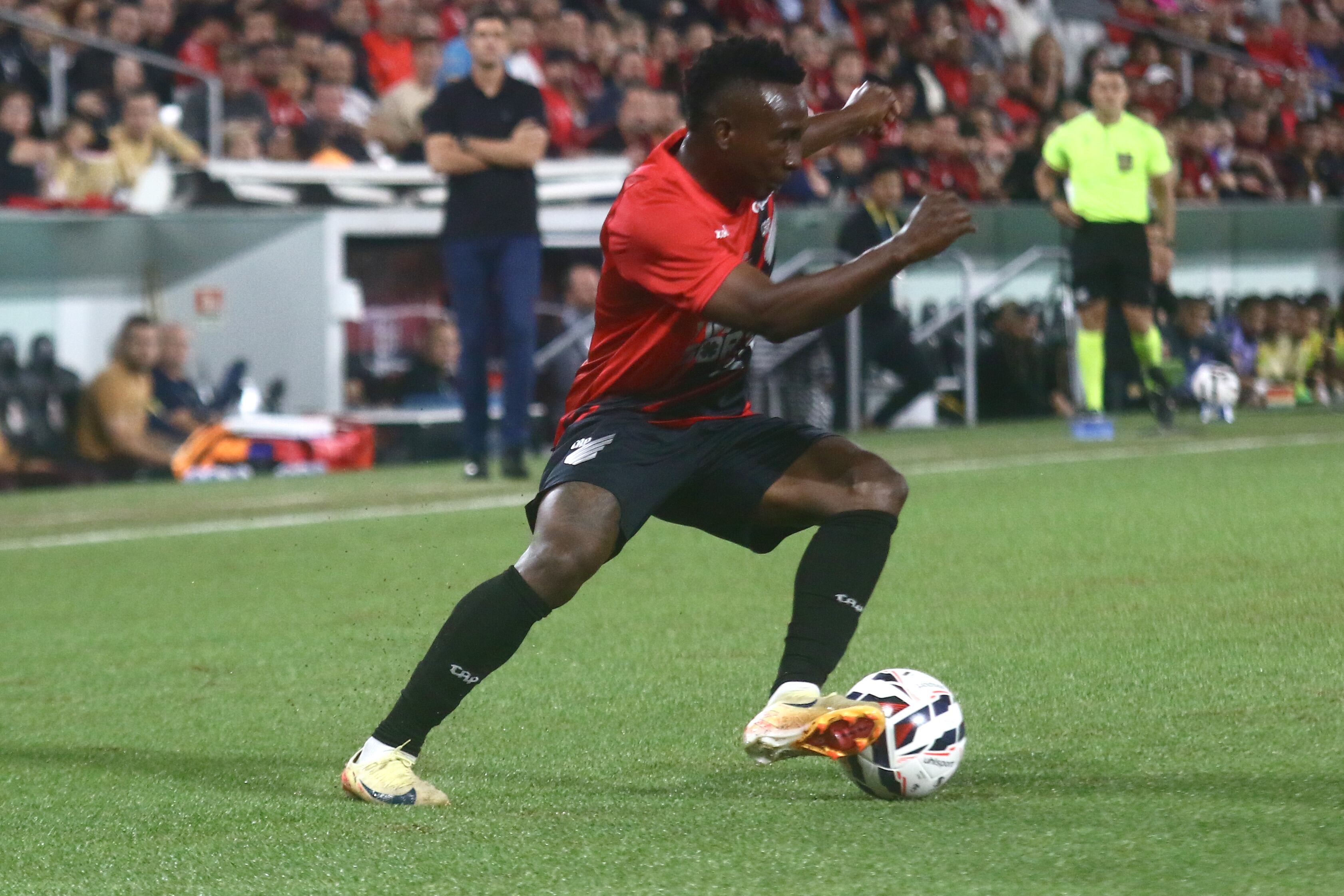 Kevin Velasco en el Athletico Paranaense.