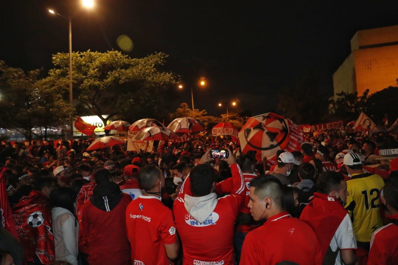 Así se vive la final del fútbol colombiano en Bogotá
