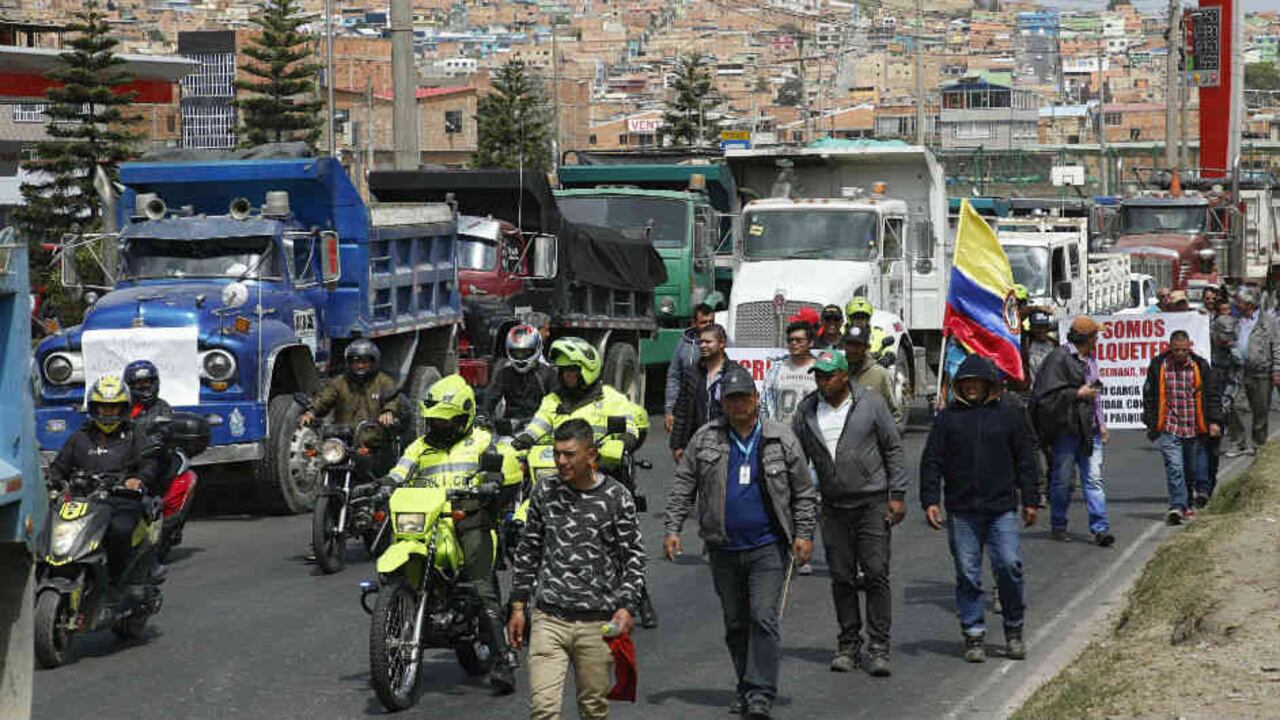 Foto referencia bloqueos de vías en Bogotá.