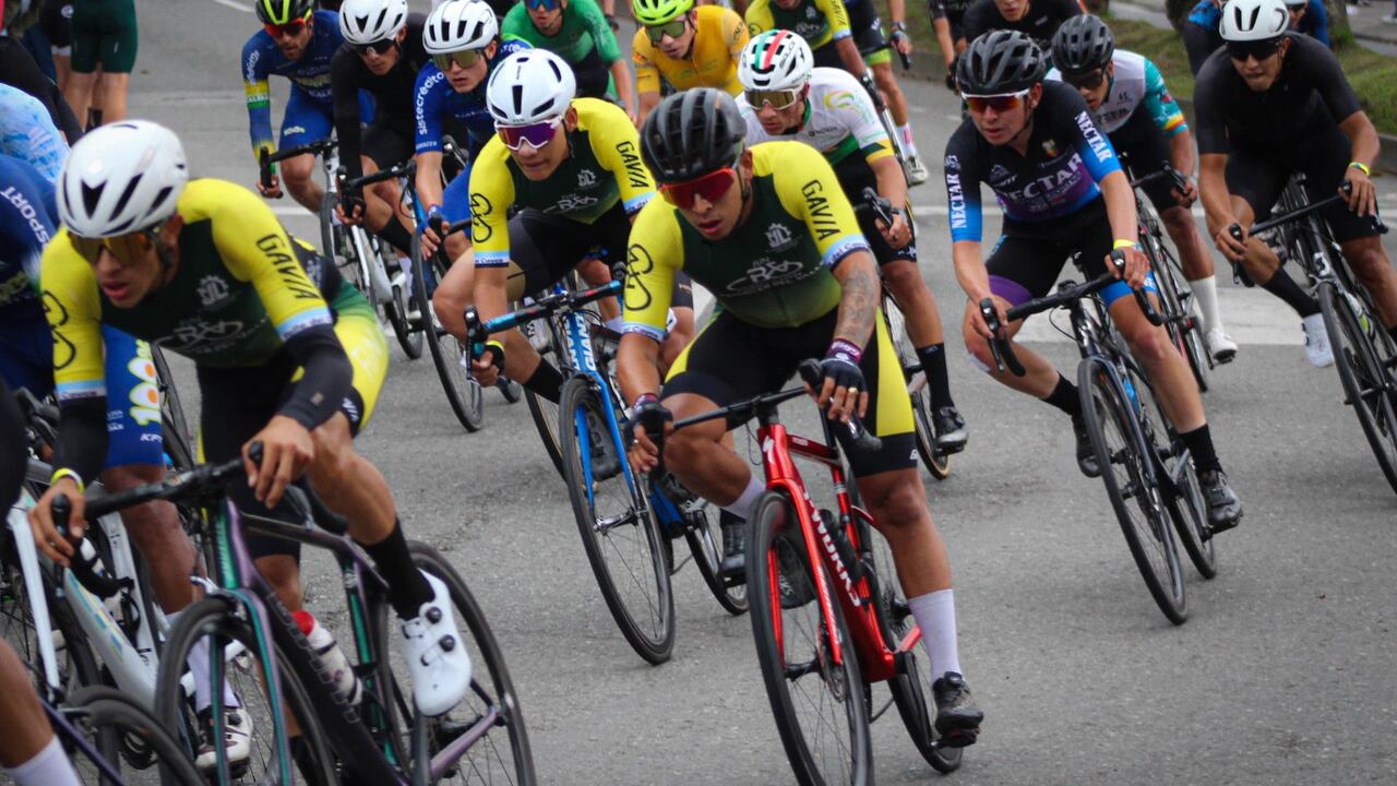 UCI trabaja en una nueva estrategia para mejorar la seguridad de los corredores en competencia