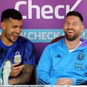 Messi en el banquillo de suplentes en el duelo con Bolivia.