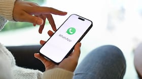 WhatsApp es una aplicación de mensajería instantánea gratuita para smartphones y ordenadores .
