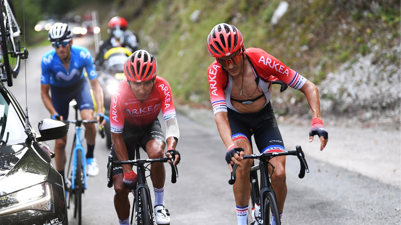 Nairo Quintana Rojas de Colombia y Team Arkea - Samsic / Warren Barguil de Francia y Team Arkea - Samsic / Grand Colombier (1501m)/ durante el 107 Tour de France 2020, Etapa 15 una etapa de 174,5km de Lyon a Grand Colombier 1501m / # TDF2020 / @LeTour / el 13 de septiembre de 2020 en Grand Colombier, Francia. (Foto de Tim de Waele/Getty Images)
