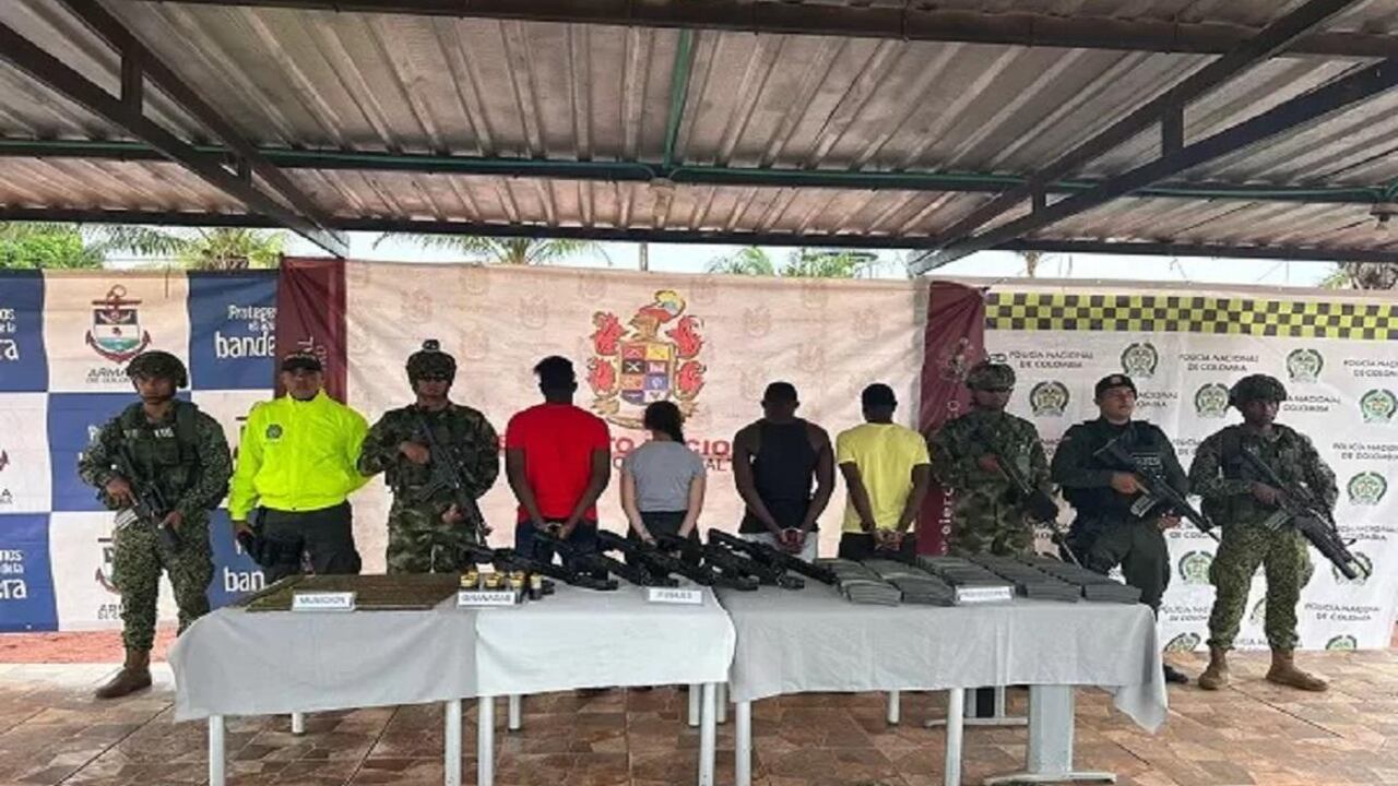 Ejército Nacional halló arsenal de armas y municiones del Clan del Golfo en Vichada