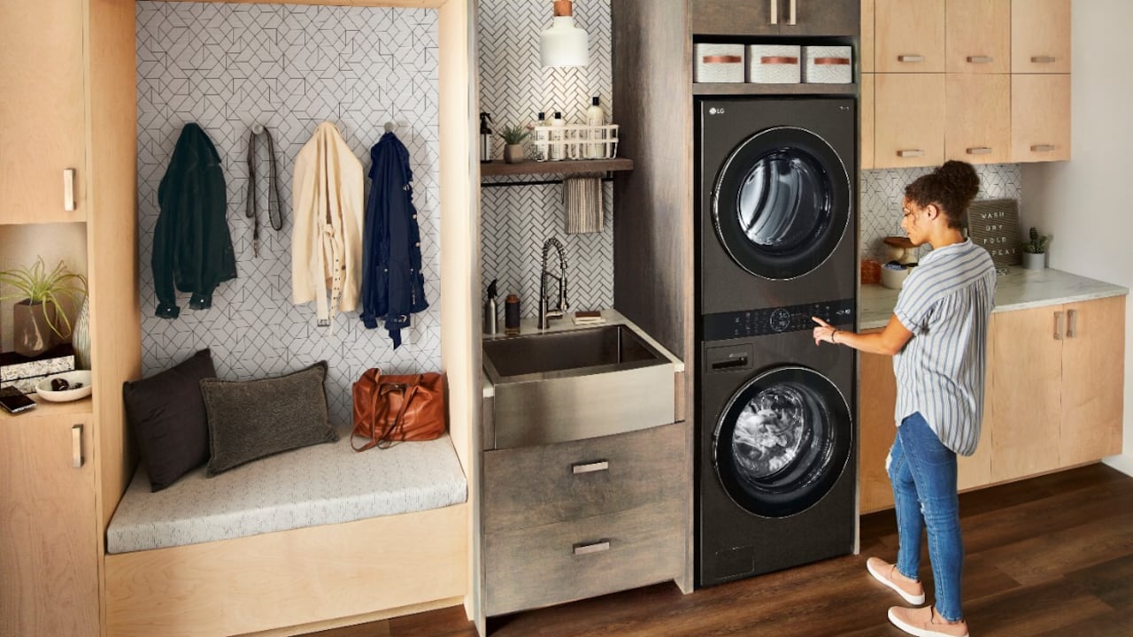 La Wash Tower garantiza un rendimiento excepcional y facilidad de uso, gracias a funciones como el TurboWash 360° y la Inteligencia Artificial de Manejo Directo.