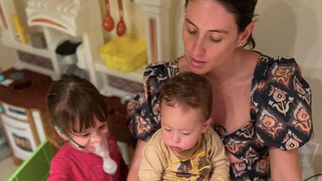 La exreina dejó ver su belleza natural