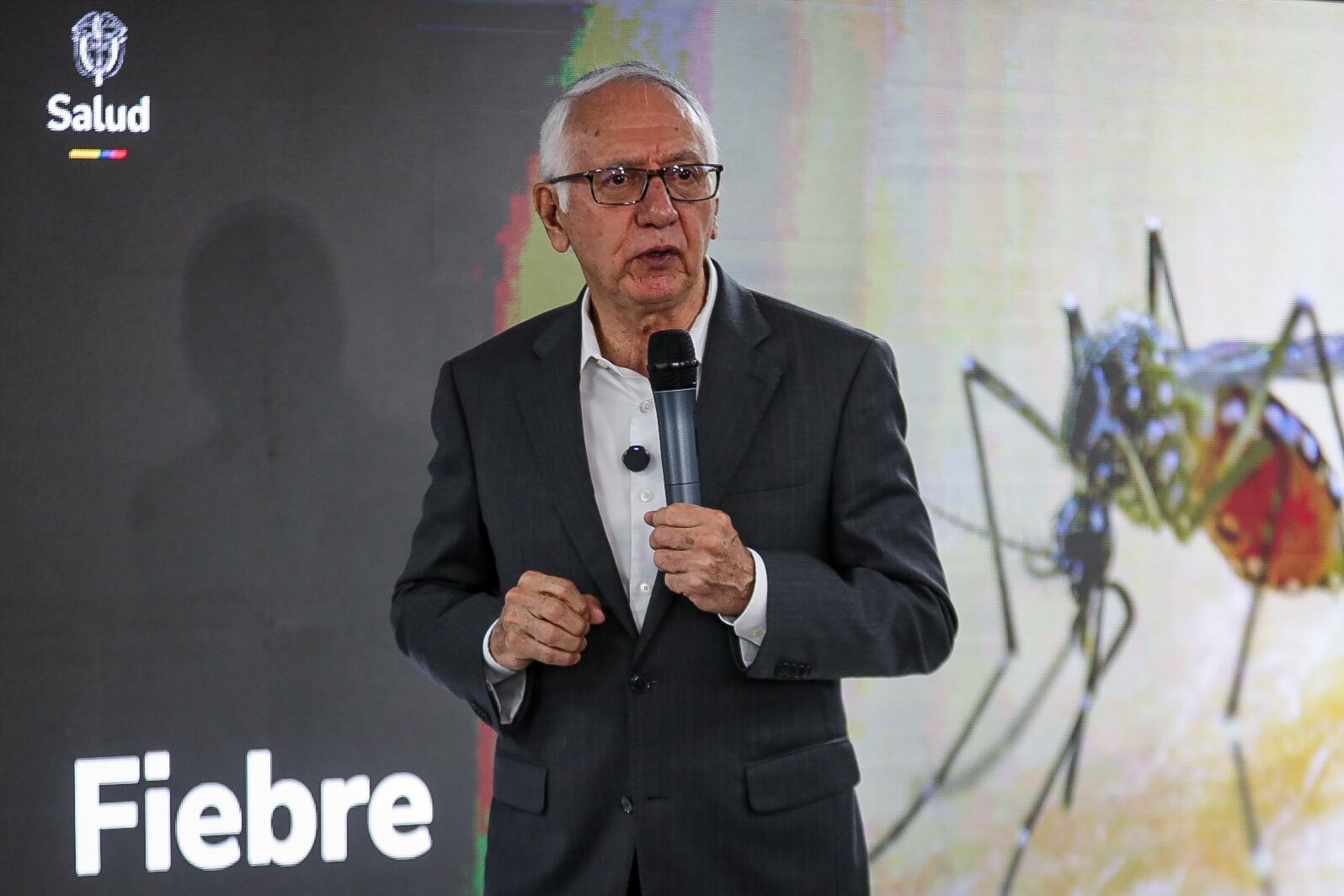 Ministro de Salud, Guillermo Alfonso Jaramillo Martínez ofreció una rueda de prensa sobre el aumento de casos de fiebre amarilla.