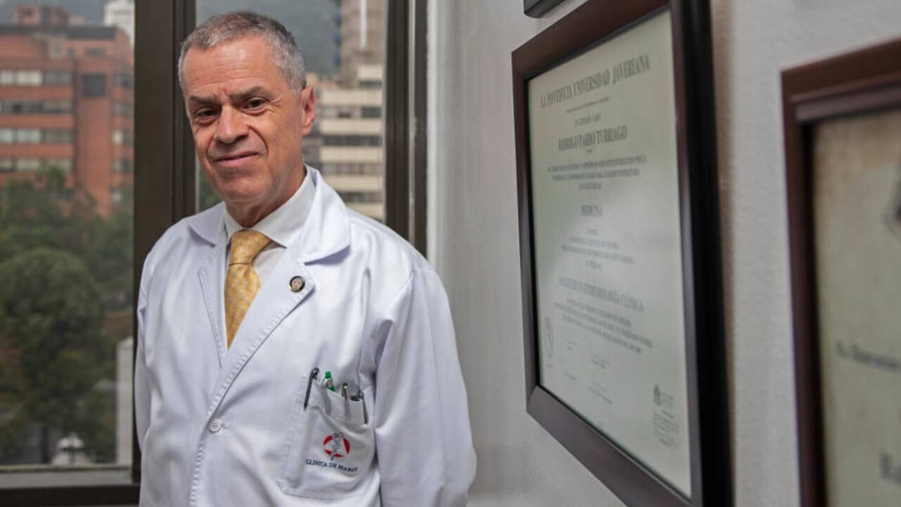 Desde hace 11 años Rodrigo Pardo Turriago es el neurólogo que atiende a Antanas Mockus de su mal de Párkinson